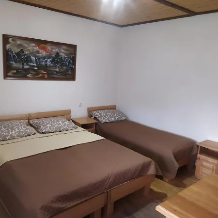 Туристичний Комплекс «Арніка» Hotel *